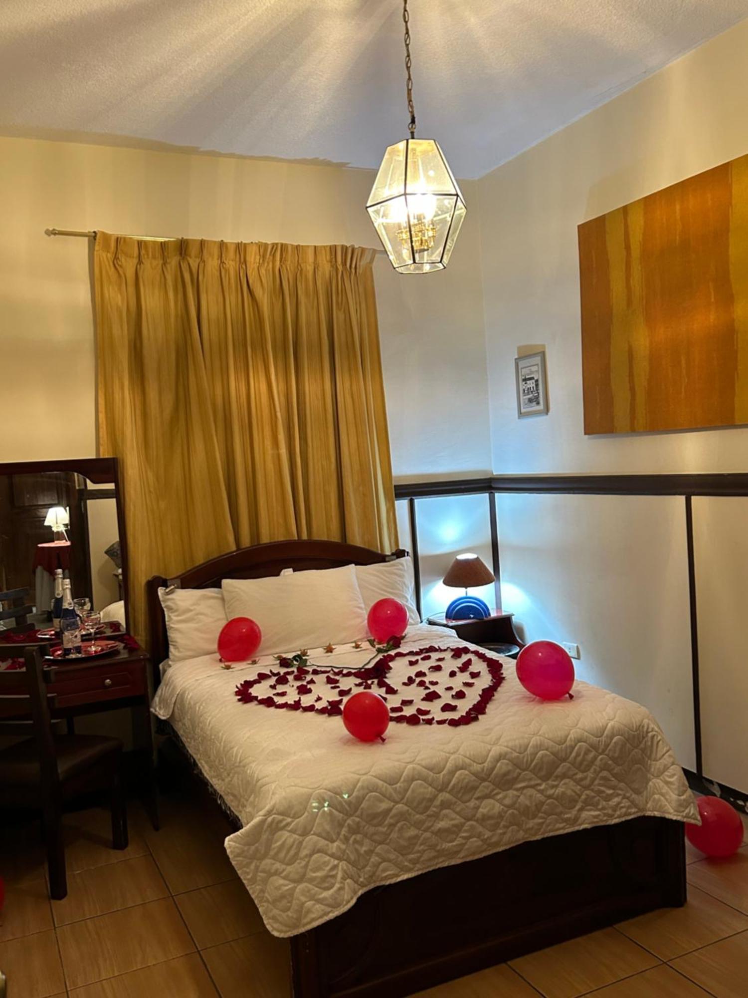 Hostal Casa Franciscana กีโต ภายนอก รูปภาพ